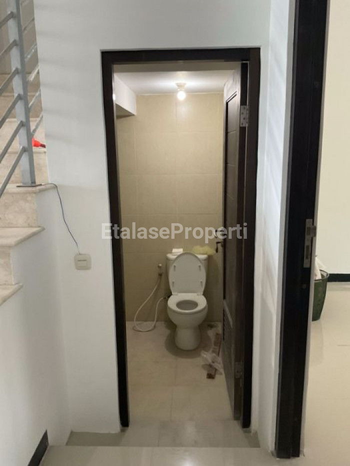 Foto properti Rumah Pantai Mentari Cluster The Havens  Siap Huni Di Surabaya Timur 2