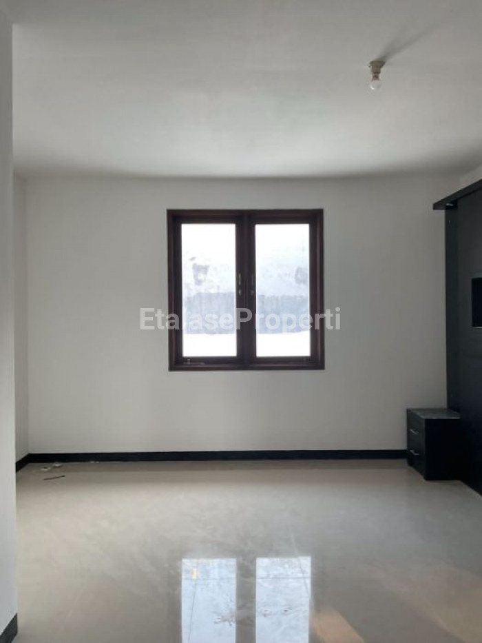 Foto properti Rumah Pantai Mentari Cluster The Havens  Siap Huni Di Surabaya Timur 5