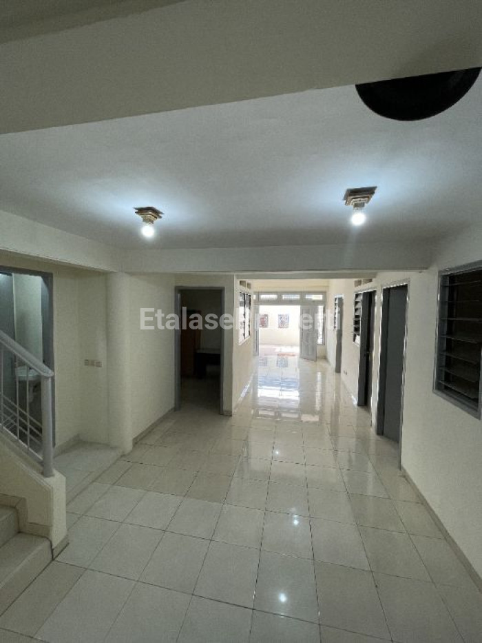 Foto properti Dijual Rumah 2 Lantai Perumahan Nirwana Baruk Utara Surabaya 8