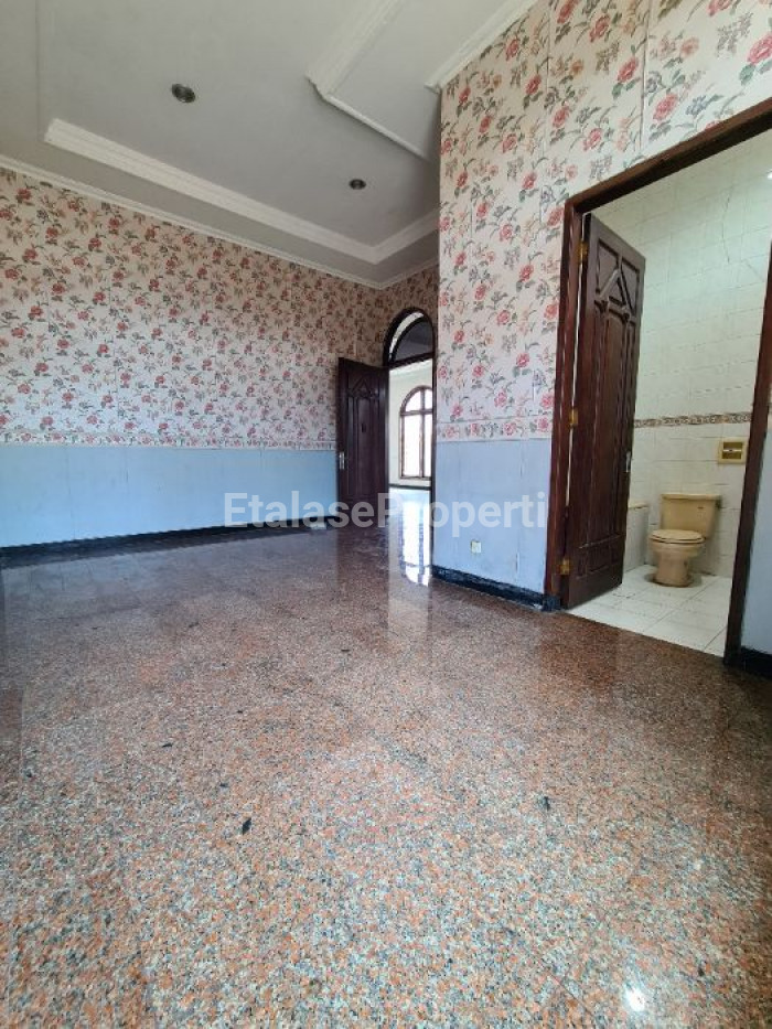 Foto properti MOJOKLANGRU KIDUL RUMAH USAHA. DEKAT ATLAS,  GALAXI MALL DAN  ROYAL DHARMAHUSADA. 2