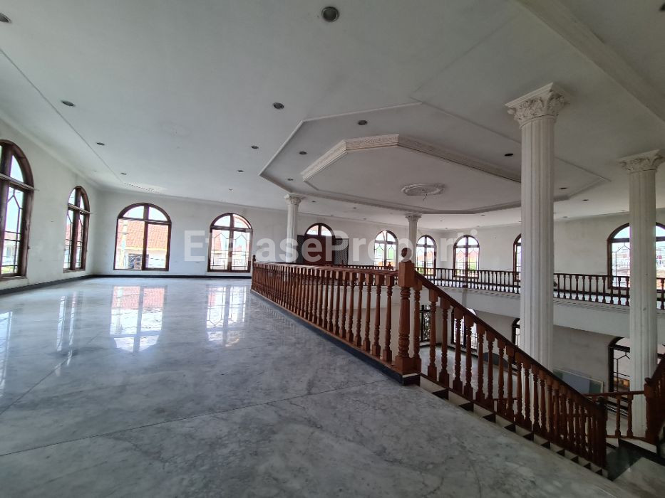 Foto properti MOJOKLANGRU KIDUL RUMAH USAHA. DEKAT ATLAS,  GALAXI MALL DAN  ROYAL DHARMAHUSADA. 3