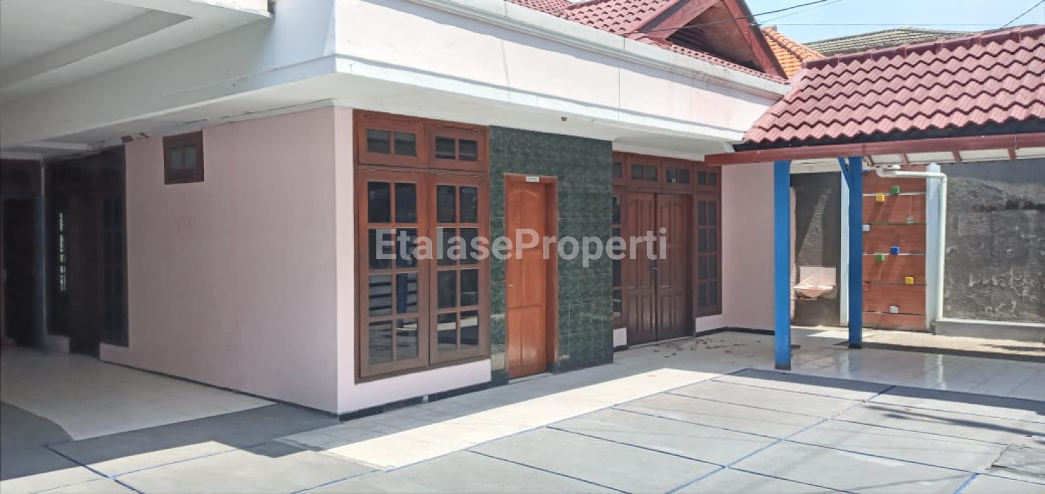 Foto properti Dijual Cepat Rumah Siap Huni Rungkut Asri Tengah Surabaya 4