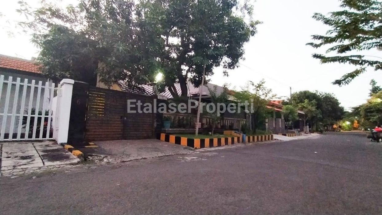 Foto properti Dijual Cepat Rumah Rungkut Asri Tengah 1