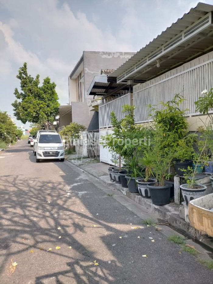 Foto properti Rumah Siap Huni Terawat Baik 1
