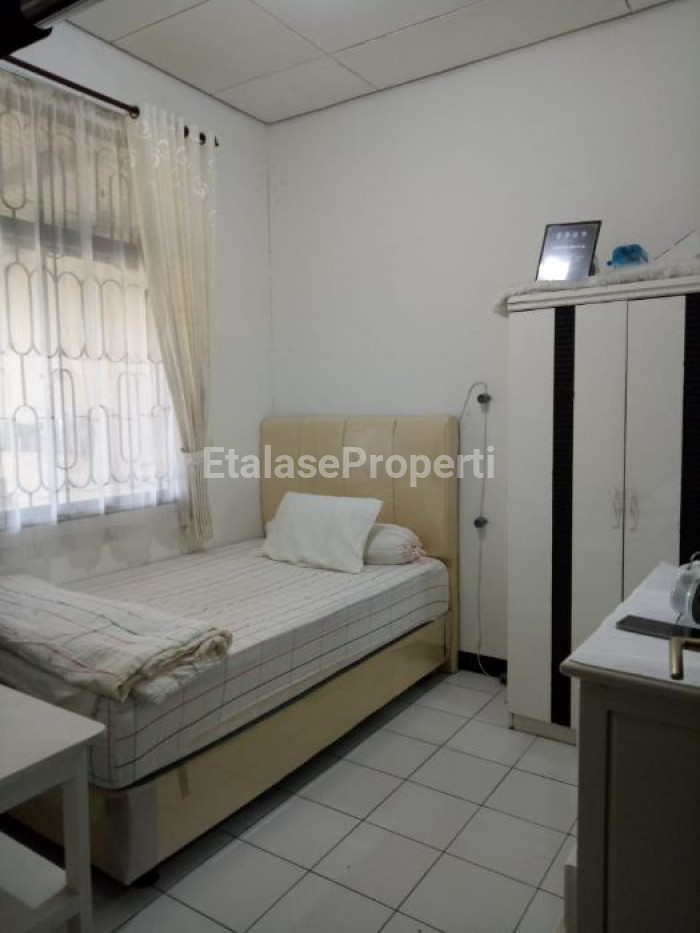 Foto properti Rumah Siap Huni Terawat Baik 3