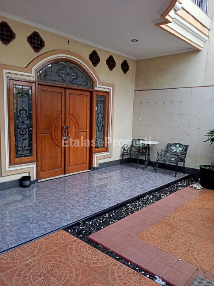 Foto properti Rumah Strategis Bagus  Siap Huni Di Ngagel Mulyo Tengah  Kota Surabaya 3