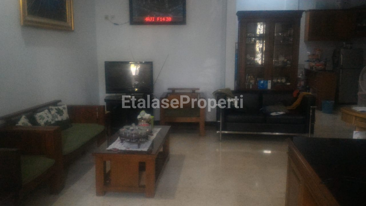 Foto properti Dijual Rumah 2 Lantai Siap Huni Di Surabaya Selatan 3