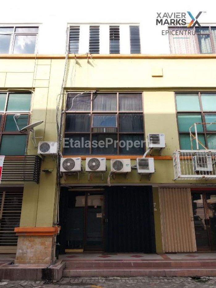 Foto properti Dijual Ruko 3 Lantai Di Plaza Segi 8 Darmo Permai Dekat PTC 1