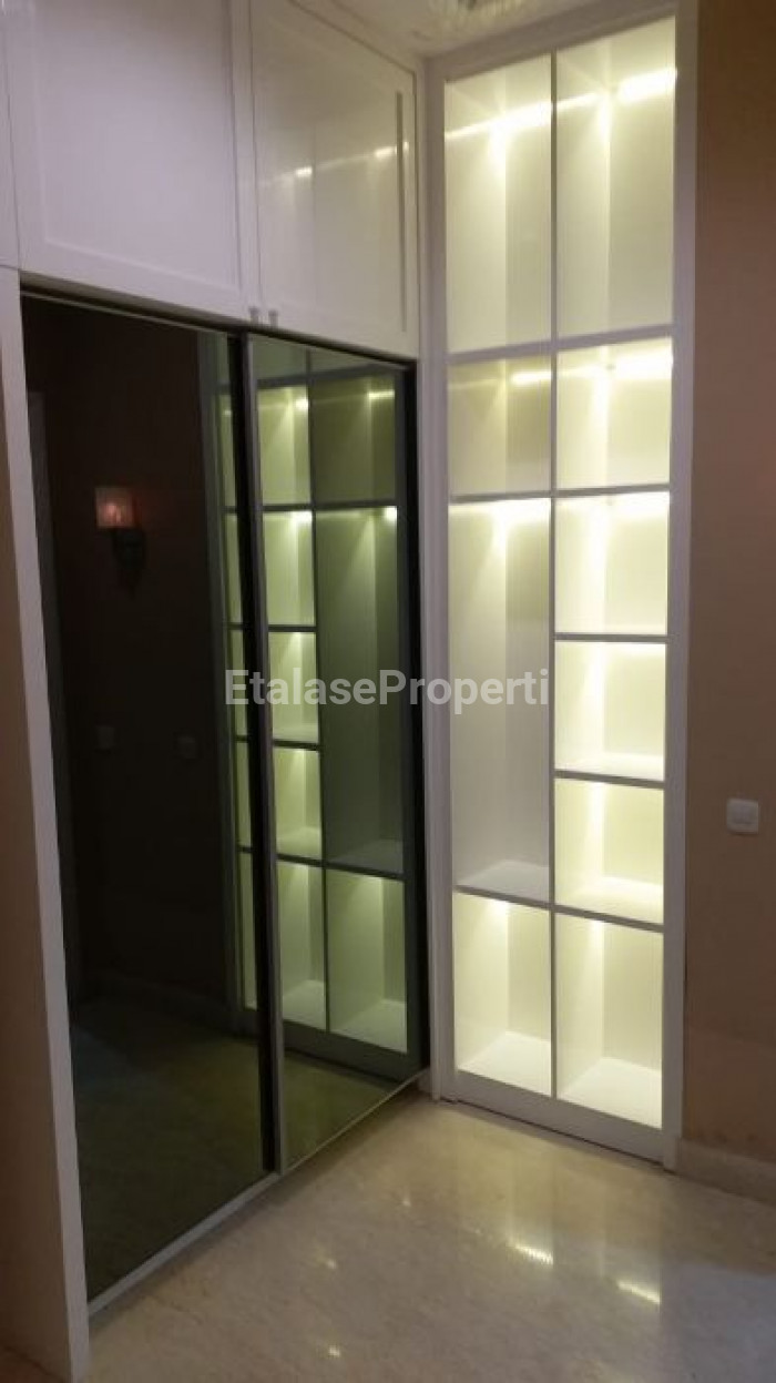 Foto properti Rent Apartment Voila Ciputra World 5