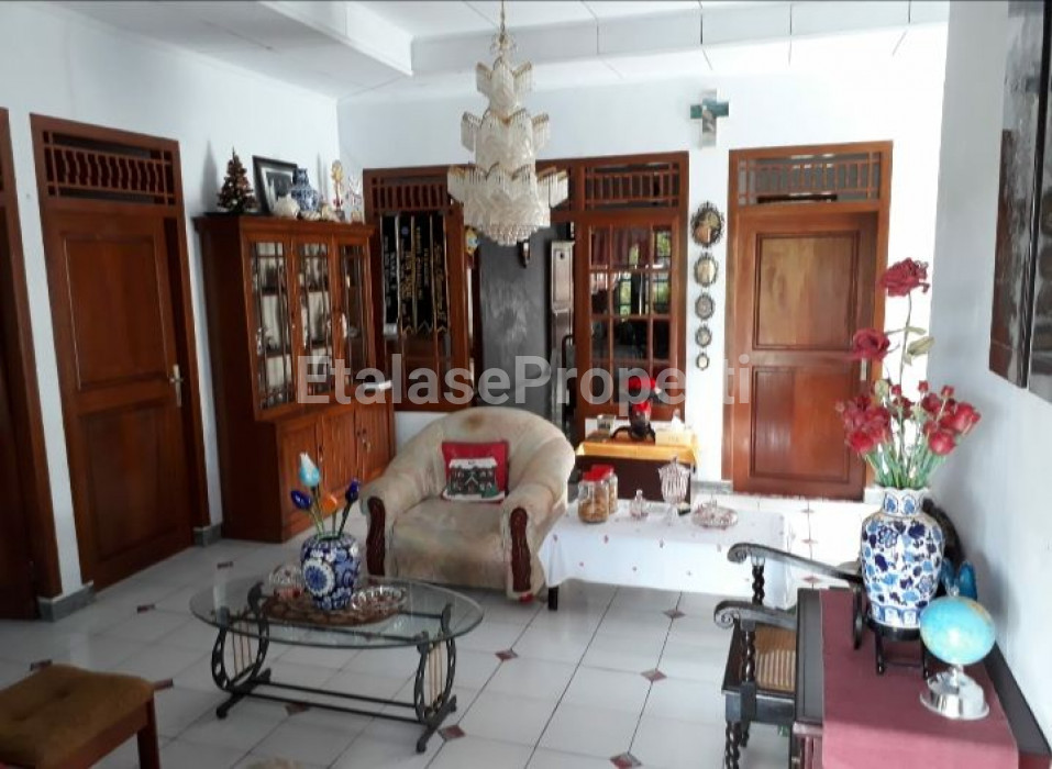 Foto properti Rumah Bagus Daerah Minahasa 5