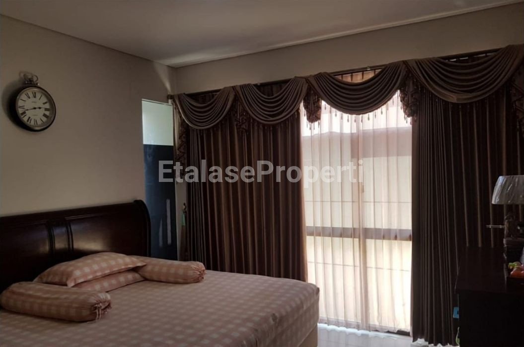 Foto properti Dijual Rumah Siap Huni Di Astoria Park 2