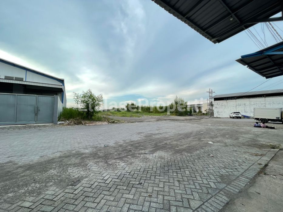 Foto properti Dijual Gudang Ritz Gate Waru Sidoarjo 3