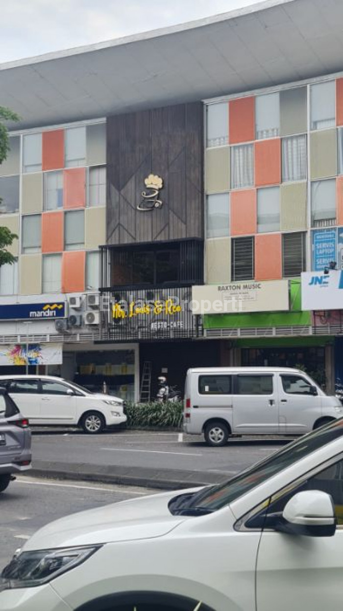 Foto properti Ruko 4lt Gwalk Citraland Surabaya Siap Pakai 4