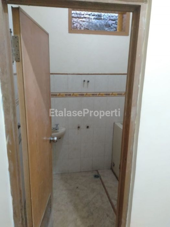 Foto properti Dijual Murah Rumah Jemur Gayungan Lokasi Strategis Dekat Raya Ahmad Yani 5