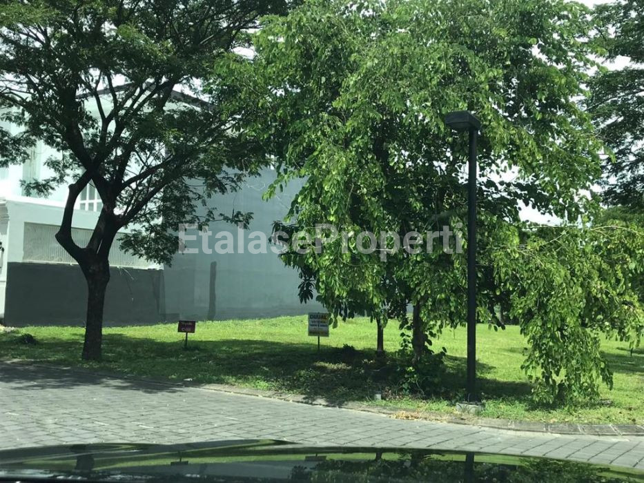 Foto properti Tanah Surabaya Barat Lokasi Perumahan Elit 1
