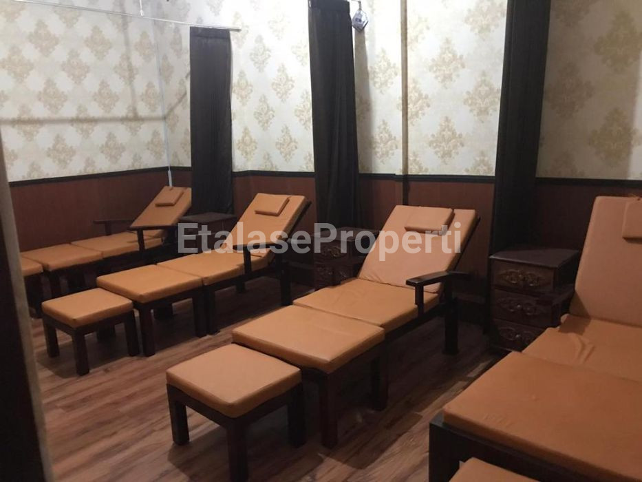 Foto properti Ruko Cocok Untuk Usaha Resto, Salon Dan Spa Di Citra Land 6
