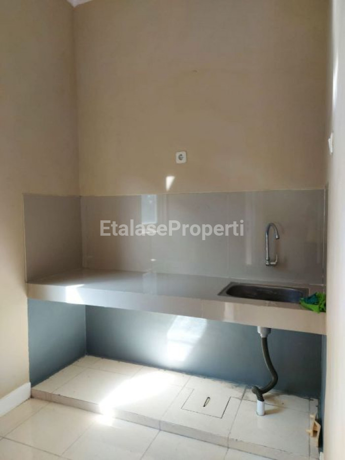 Foto properti Best Offer! Rumah Baru Renovasi Belum Pernah Ditempati Di Valencia Icon Puri Surya Jaya 2