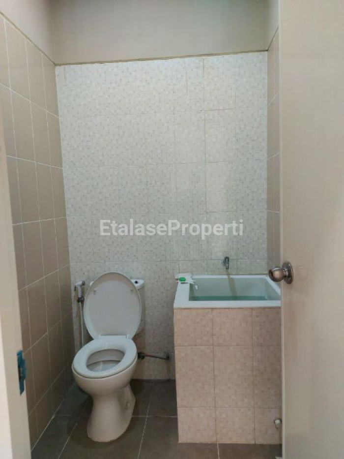 Foto properti Best Offer! Rumah Baru Renovasi Belum Pernah Ditempati Di Valencia Icon Puri Surya Jaya 3