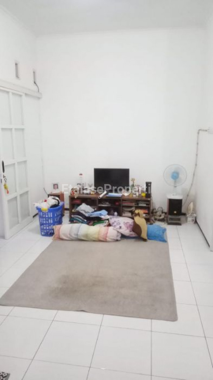 Foto properti Jual Rumah Griya Pesona Asri, YKP, Surabaya Timur 3