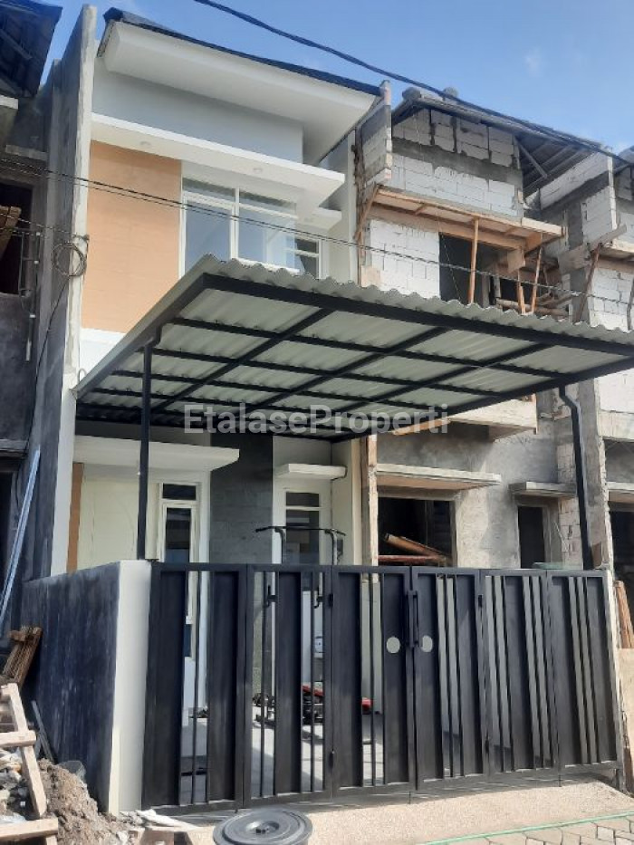 Foto properti Ready Unit Royal Paka Residence, Surabaya Timur 1