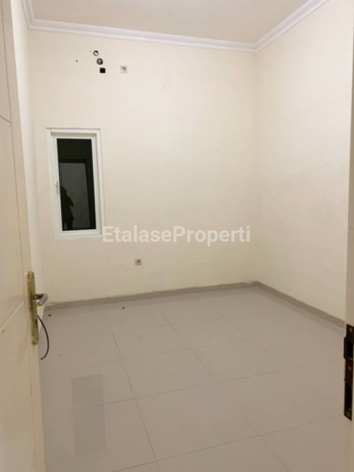 Foto properti Sewa Rumah Lebak Rejo Row Jalan 2,5 Mobil 7
