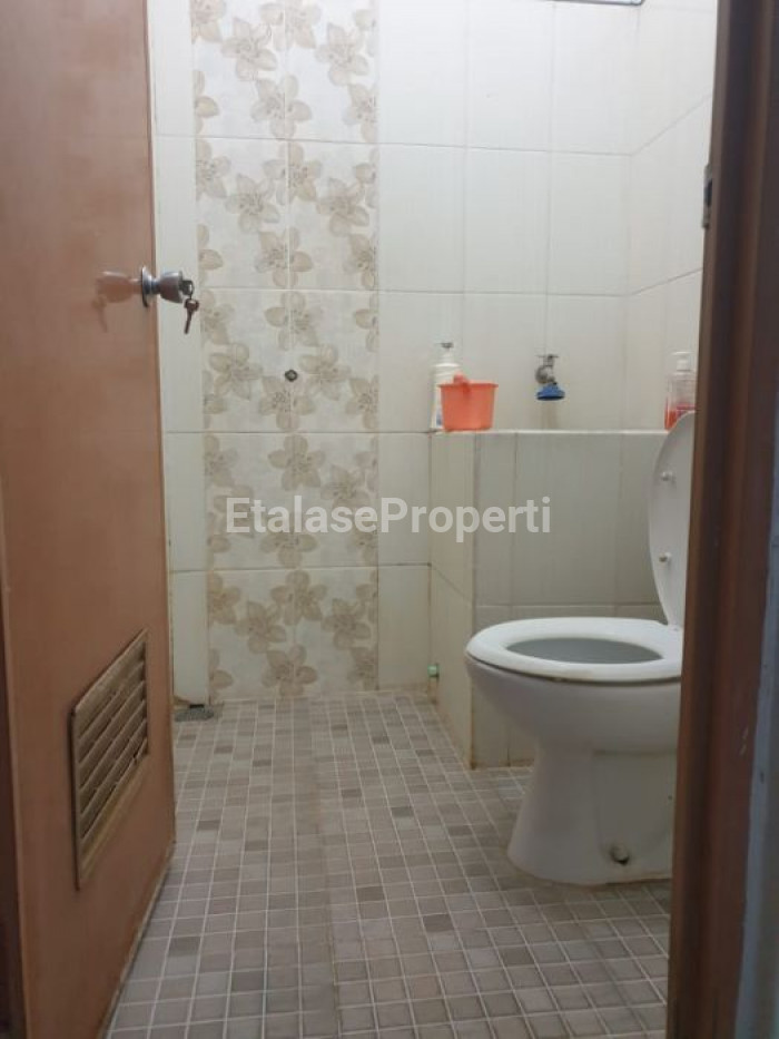Foto properti Dijual Rumah Siap Huni Terawat Di Perumahan D'Spring Of Tomorrow Boulevard  Medaeng Sidoarjo Dekat Bungurasih Dan Akses Toll SuMo 2