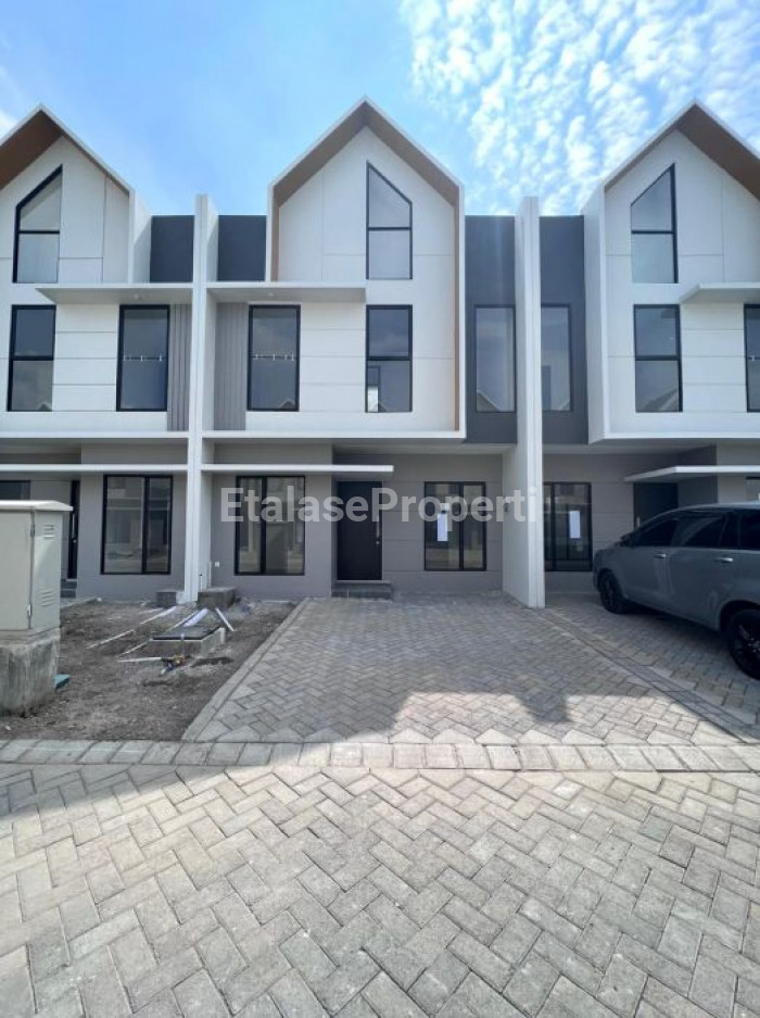 Foto properti Disewakan 2unit Rumah Baru Gress EASTERN PARK RESIDENCE Surabaya Timur 1