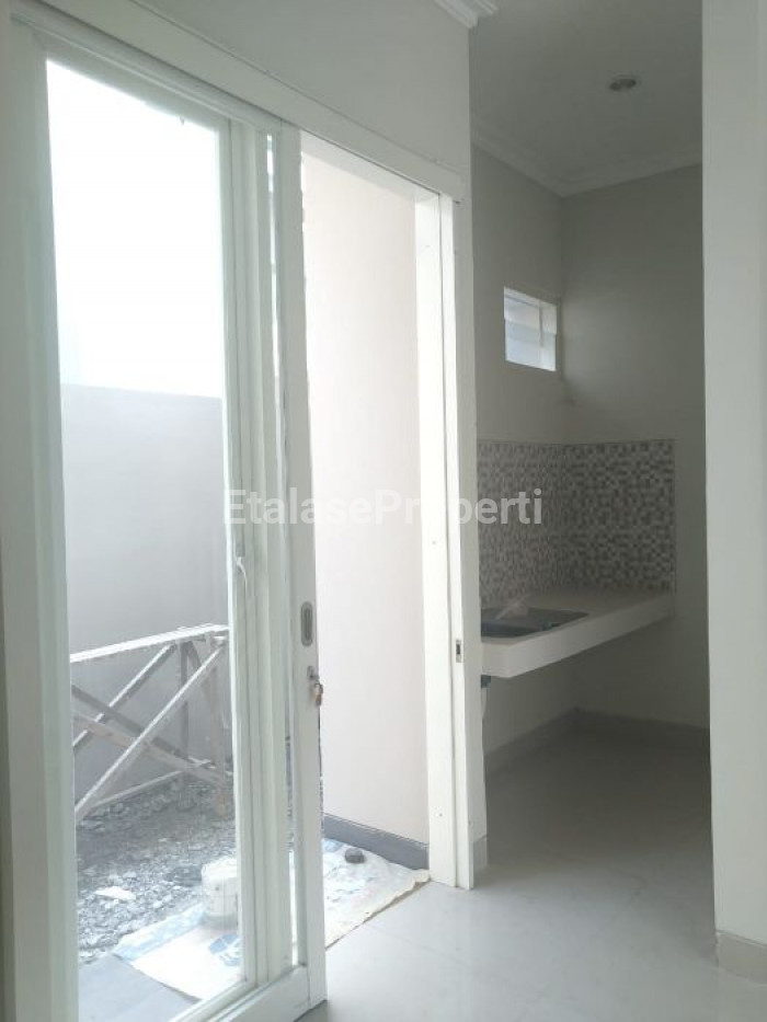Foto properti Disewakan Rumah Puri Safira Regency CLUSTER GRAND SHANAYA Menganti Gresik 3