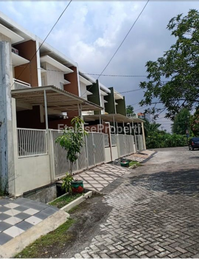 Foto properti Rumah Semolowaru Elok Di Surabaya Timur 1