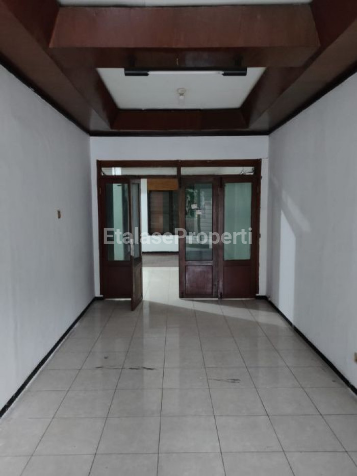 Foto properti Disewakan Rumah Siap Huni Menanggal Utara 3