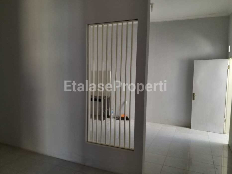 Foto properti Dijual Rumah BARU Siap Huni Sidoarjo Kota 9