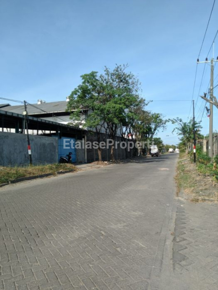Foto properti Gudang Siap Pakai Dengan Fasilitas Lengkap Di Komp. Pergudangan Suri Mulia Margomulyo Surabaya Barat 2