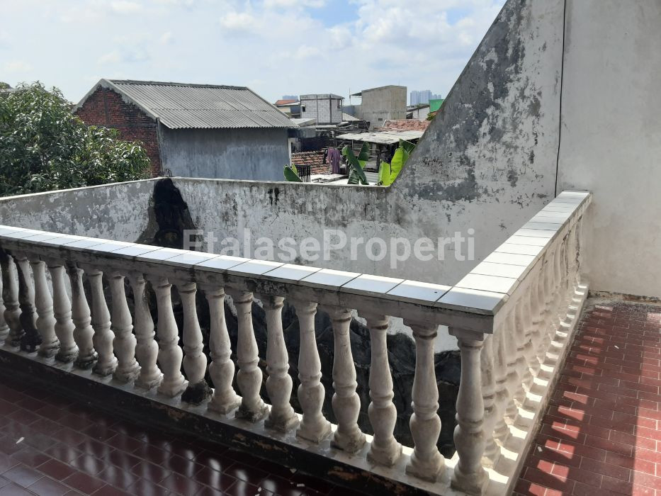 Foto properti RUMAH DI SURABAYA TIMUR DIKELILINGI KAMPUS 5