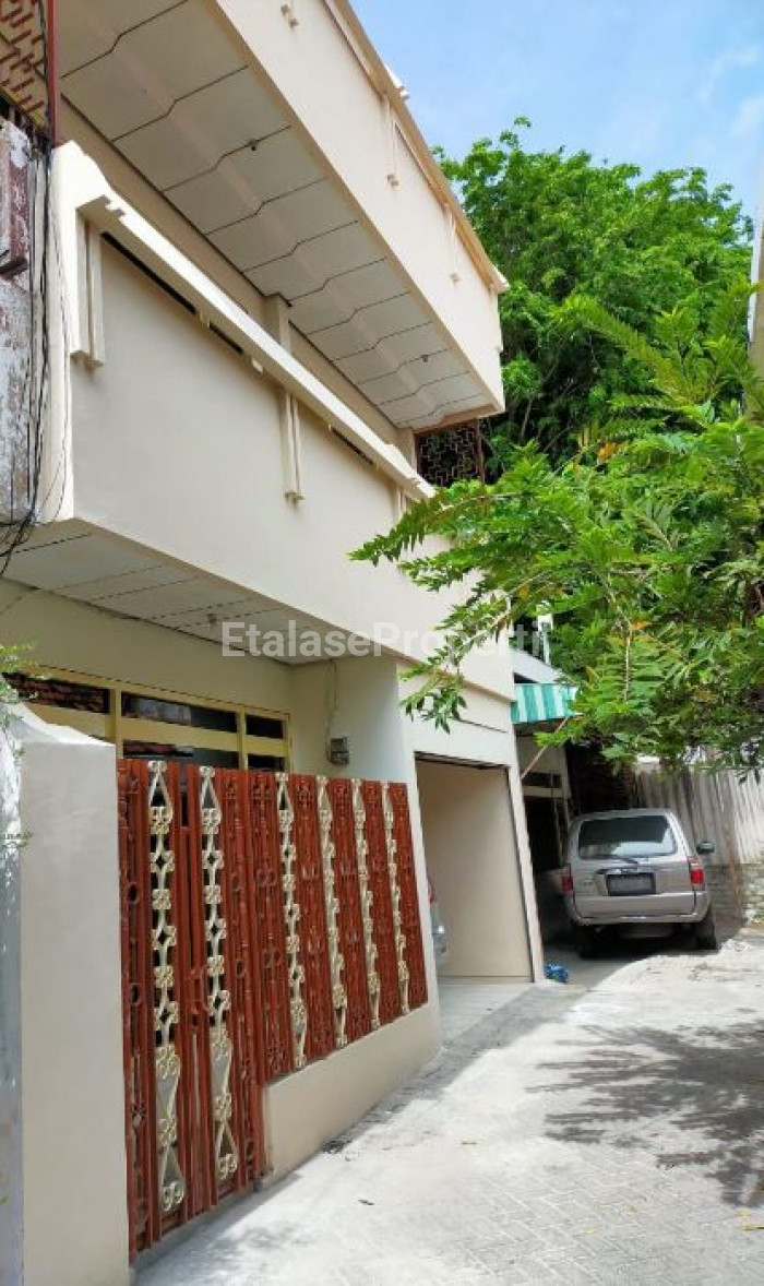 Foto properti Jual Rumah Di Tambak Bayan Surabaya Pusat 1