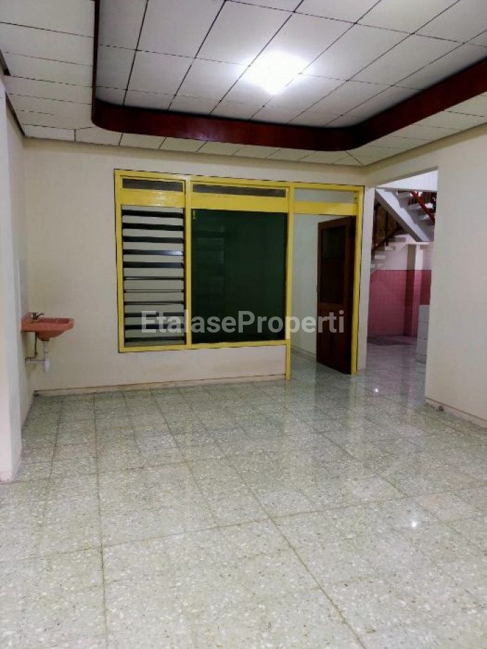 Foto properti Jual Rumah Di Tambak Bayan Surabaya Pusat 2