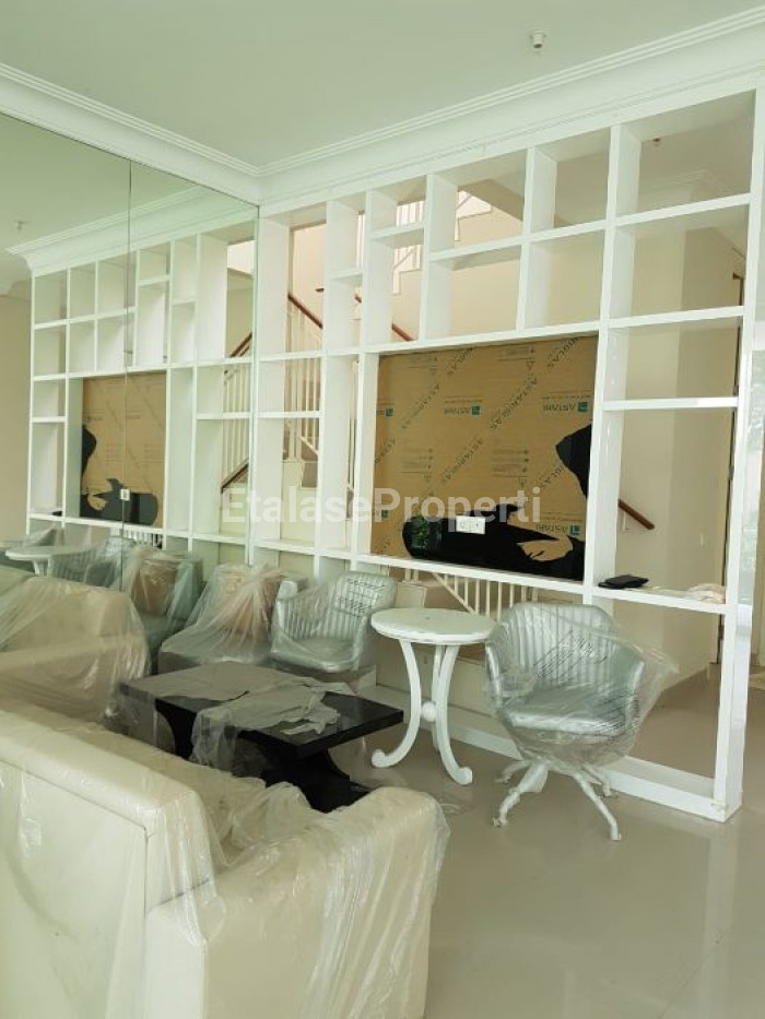 Foto properti Baru Gress LUX Rumah Villa Bukit Regency Pakuwon Indah 3