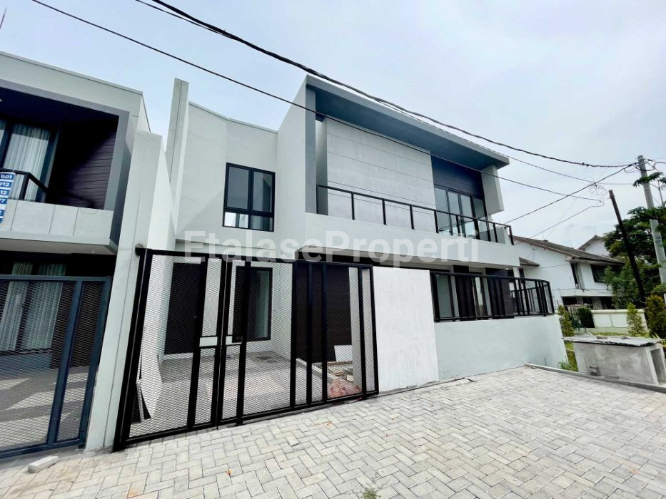 Foto properti Dijual Rumah Baru Gress Gayung Kebonsari 3