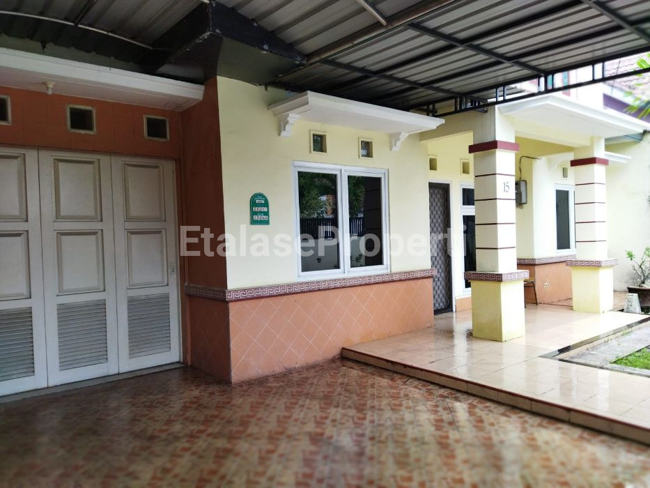 Foto properti Rumah Siap Huni Lokasi Strategis Dekat Waru 3