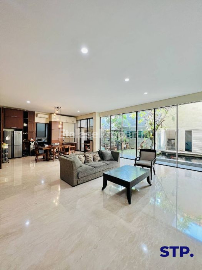 Foto properti Turun Harga - Rumah Mewah Graha Natura Fully Furnished 3