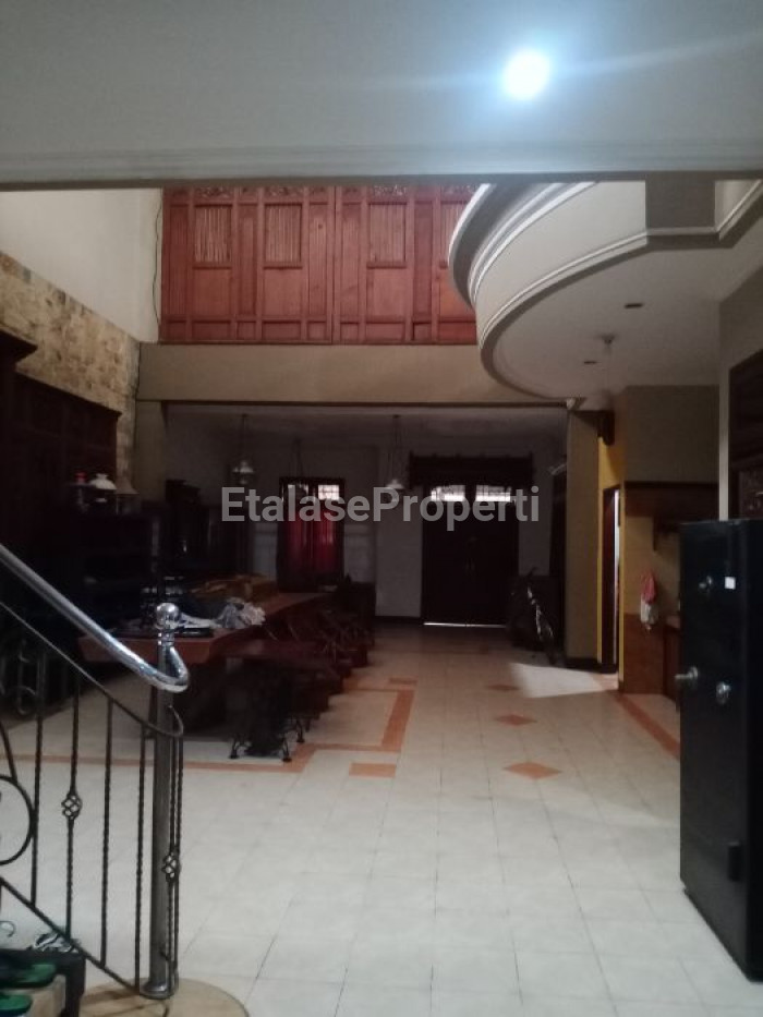 Foto properti Rumah Usaha Cafe Cat 3