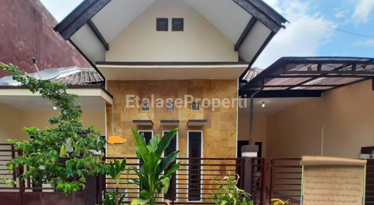 Foto properti Jual Rumah Bagus Nyaman Lingkungan Asri Siap Pakai, Jl. Bayangkara ,Masangan Kulon 1