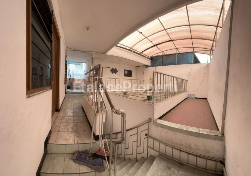 Foto properti Dijual Rumah Usaha Di Jalan Seruni 1