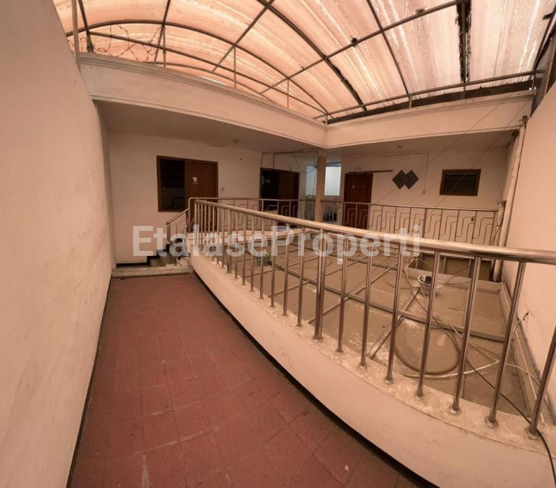 Foto properti Dijual Rumah Usaha Di Jalan Seruni 5