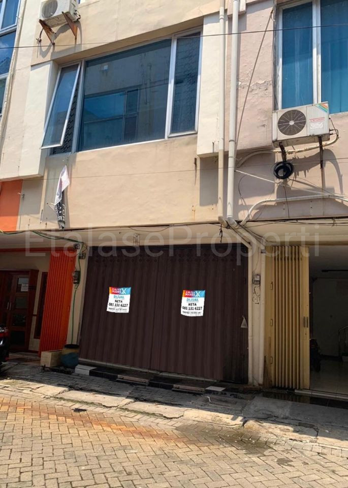 Foto properti Ruko 4 Lantai Siap Pakai Daerah Komersial Komp. Ruko Surya Inti Permata Surabaya Barat 1