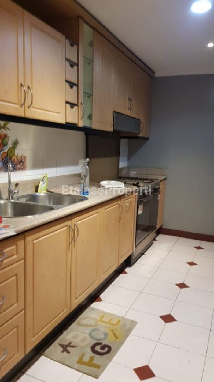 Foto properti Disewakan Apartemen Taman Anggrek Good Condition 6