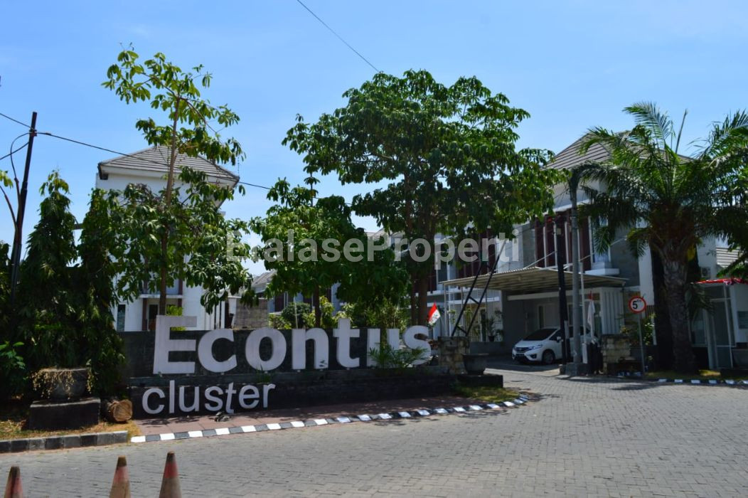 Foto properti Rumah Baru Green Semanggi Manggrove 2