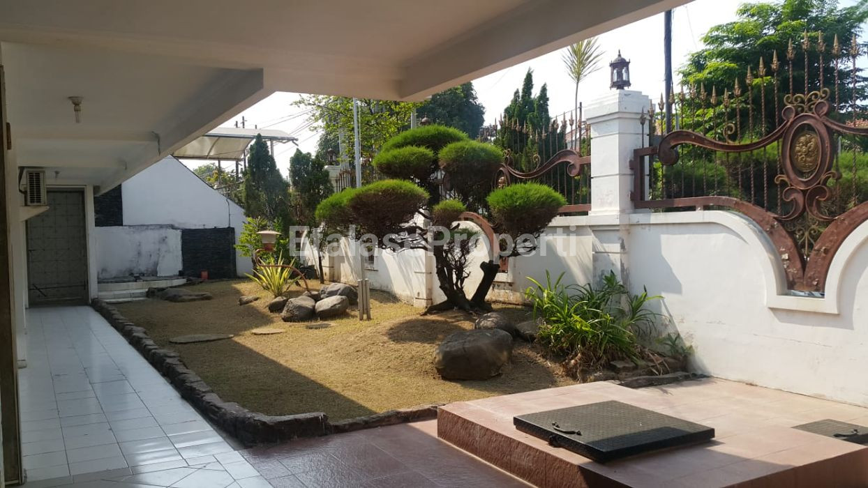 Foto properti DIJUAL Jemursari Selatan 4