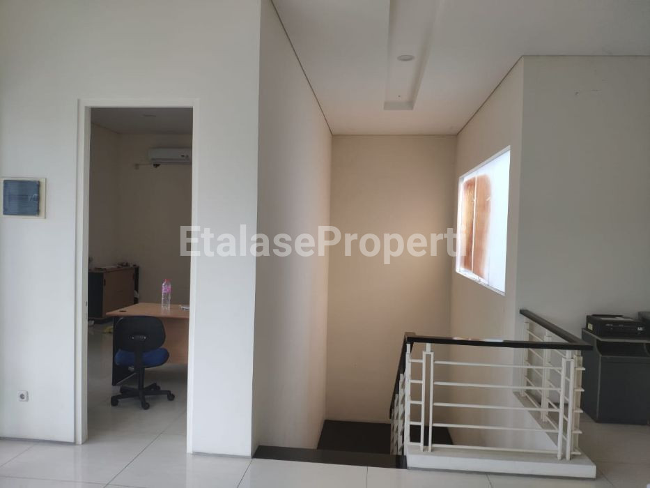 Foto properti Rumah PRIME CLUSTER Modern Minimlais Lokasi Strategis Di Graha Family Surabaya Barat 3