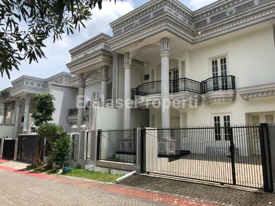 Foto properti Dijual Rumah Mewah Citraland 2