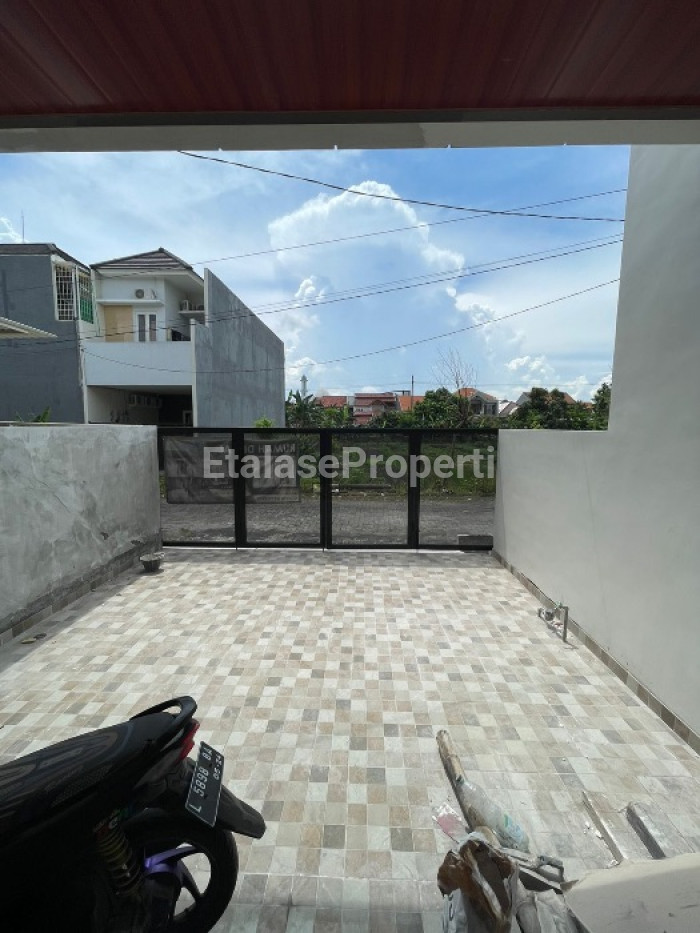 Foto properti DIJUAL RUMAH BARU GRESS MINIMALIS RUNGKUT ASRI 7